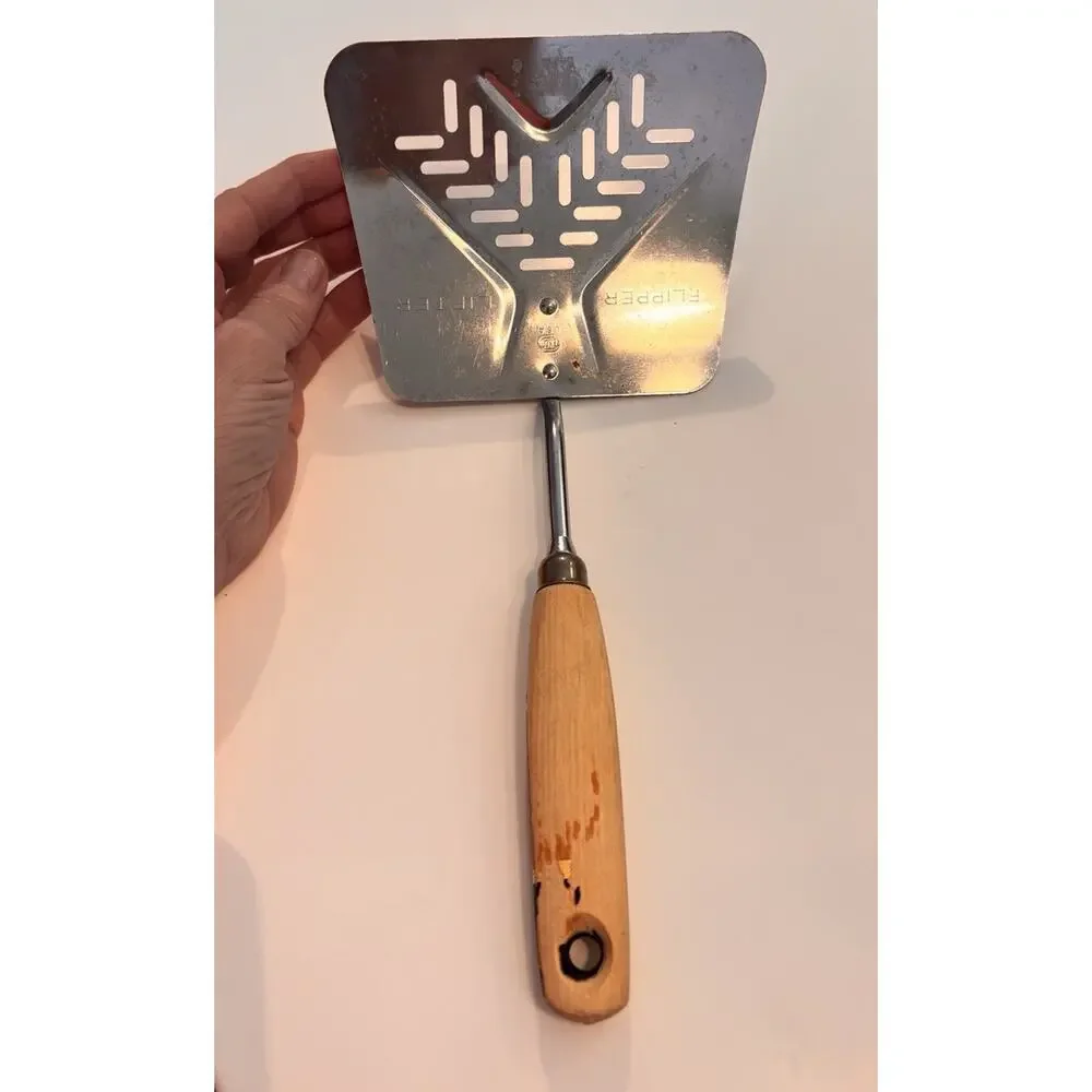 Vintage Ekco Flipper Lifter Spatula Wide Curved Chrome Plated w/ Wood Handle A&J